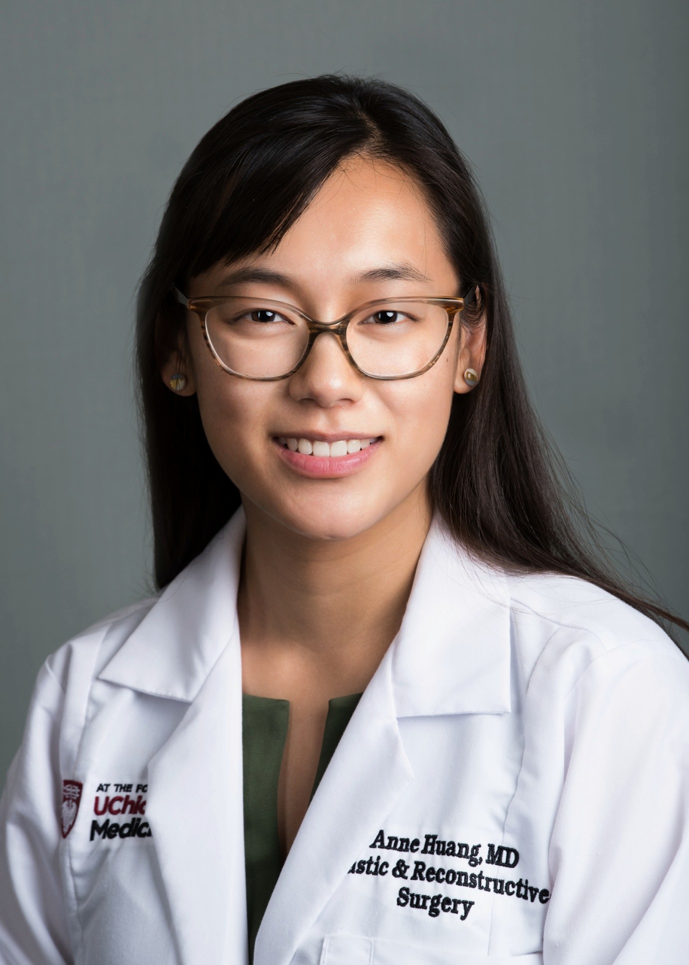 Photo of Dr. Anne Huang